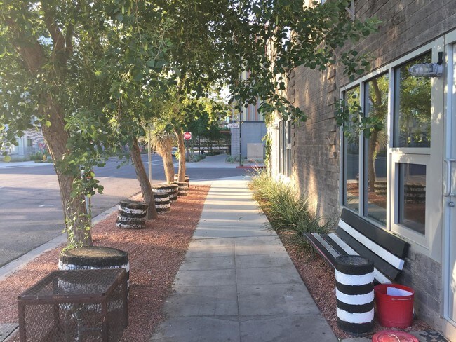 821 N 3rd St-Unit -Unit 2 in Phoenix, AZ - Building Photo - Building Photo