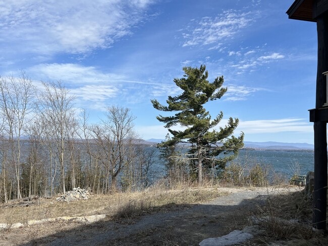 2226 Lake Shore Rd, Unit Harbor side in Essex, NY - Building Photo - Building Photo