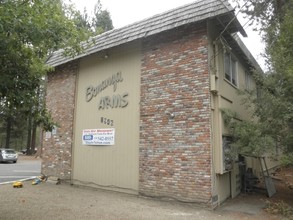 Bonanza Arms in South Lake Tahoe, CA - Building Photo - Building Photo