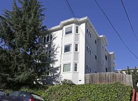 800 York St in Oakland, CA - Building Photo
