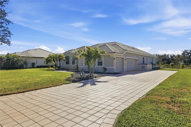14716 4th Dr NE in Bradenton, FL - Building Photo - Building Photo