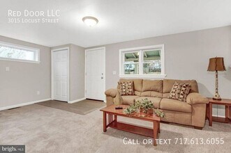 3015 Locust St in Harrisburg, PA - Building Photo - Building Photo