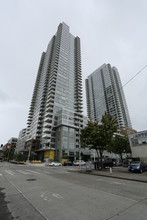 Insignia - Phase II in Seattle, WA - Building Photo - Building Photo