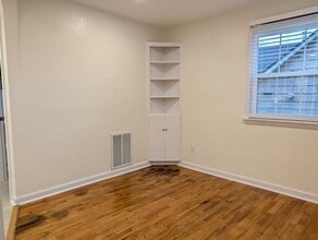 1002 S 12th St in Mount Vernon, WA - Building Photo - Building Photo