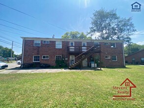 411 Elm Ave-Unit -2 in Jasper, TN - Building Photo - Building Photo