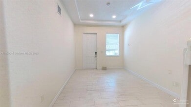 1420 SE 26th Ave in Homestead, FL - Building Photo - Building Photo