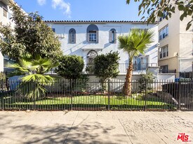 504 S Rampart Blvd in Los Angeles, CA - Building Photo