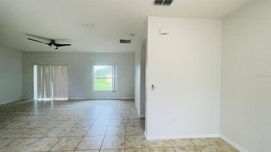 4044 Marina Isle Dr in Kissimmee, FL - Building Photo - Building Photo