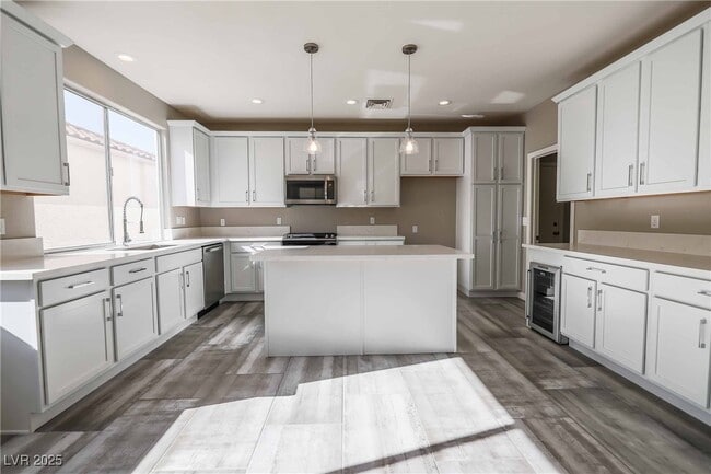 property at 3045 Sunrise Heights Dr