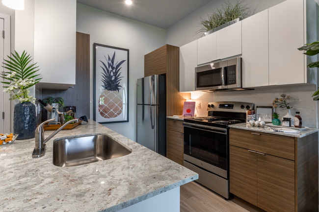 Metro 101 Apartments in Tempe, AZ - Building Photo - Interior Photo