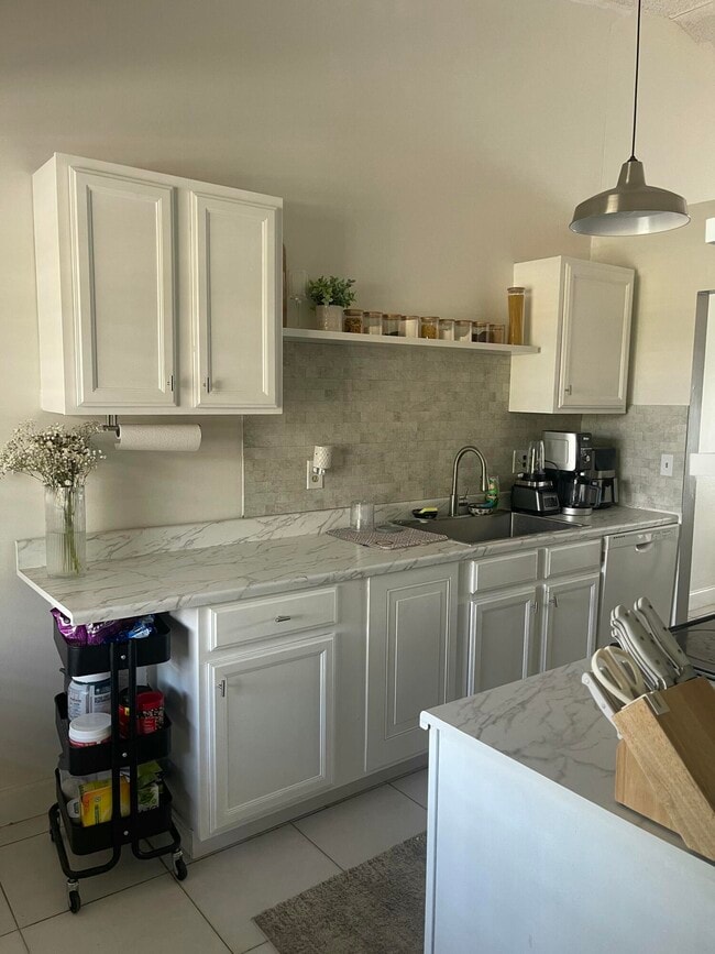 9878 Nob Hill Ct in Sunrise, FL - Building Photo - Building Photo