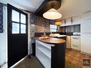 72 S 1st St, Unit 1 in Brooklyn, NY - Building Photo - Building Photo