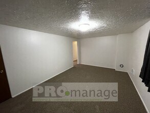 245 I St in Idaho Falls, ID - Foto de edificio - Building Photo