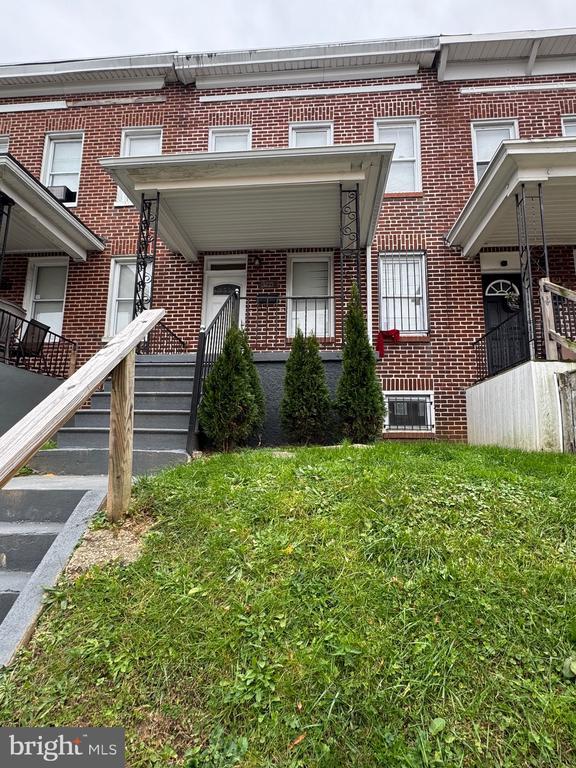 property at 3221 Lyndale Ave