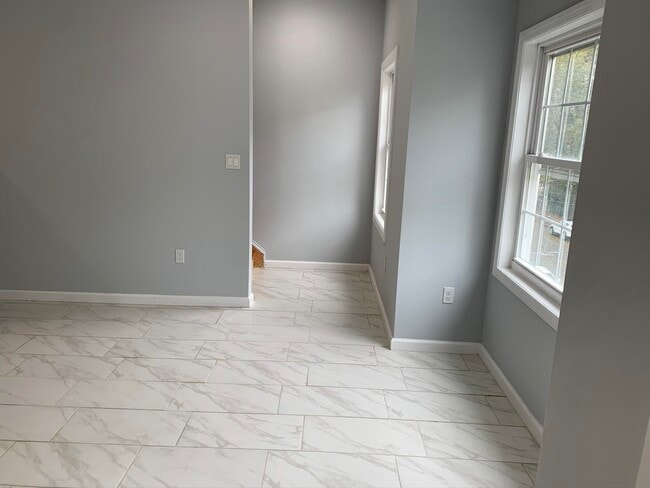 452 Mallory Ave in Jersey City, NJ - Building Photo - Building Photo