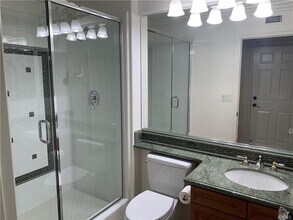 44 Whitford in Irvine, CA - Building Photo - Building Photo