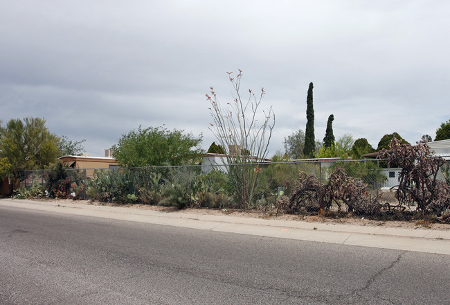 Town & Country Estates in Tucson, AZ - Foto de edificio - Building Photo