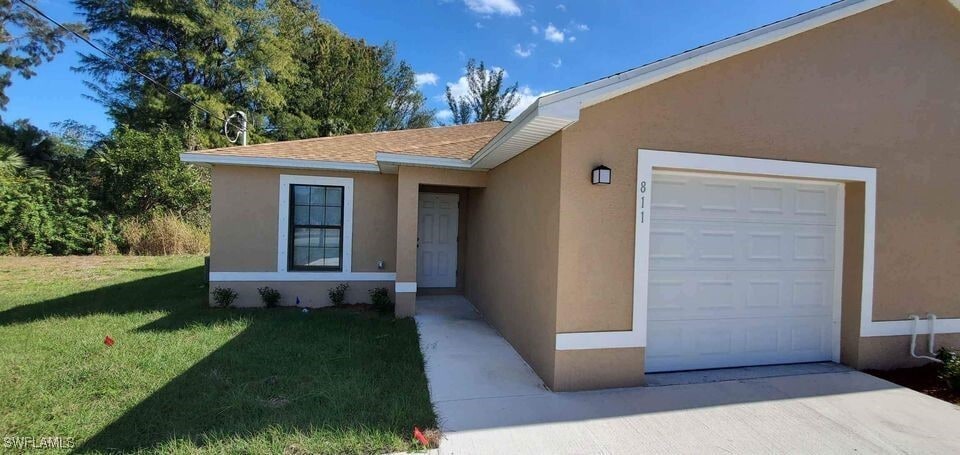 811 SE 24th Ave in Cape Coral, FL - Building Photo