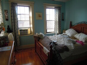 1526 Commonwealth Ave, Unit #1 in Boston, MA - Foto de edificio - Building Photo