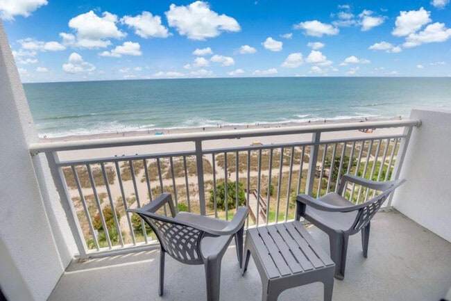 1700 N Ocean Blvd in Myrtle Beach, SC - Building Photo - Building Photo