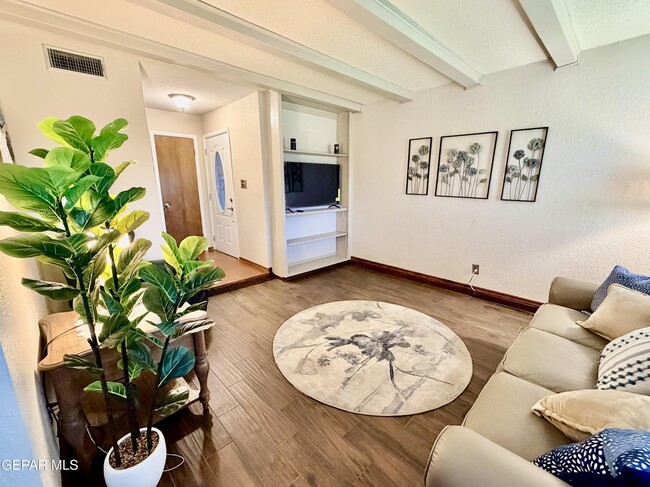 property at 6201 Escondido Dr