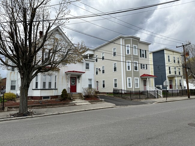 Village on Second Street in Manchester, NH - Building Photo - Building Photo