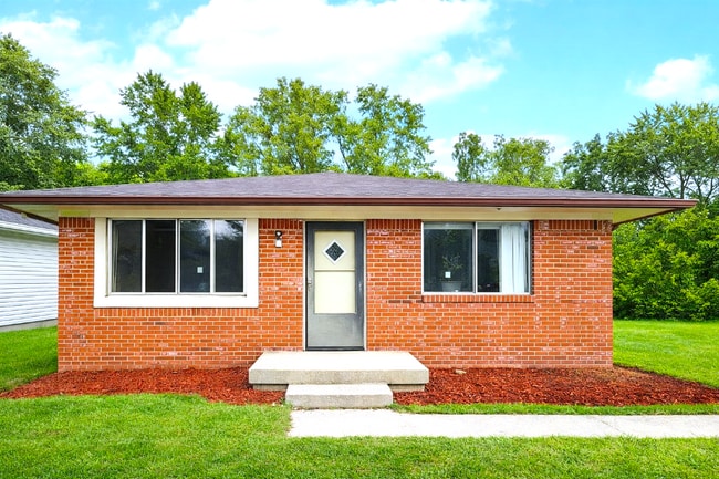 property at 4838 W Troy Ave