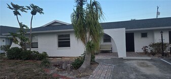 3609 SE 9th Pl in Cape Coral, FL - Building Photo
