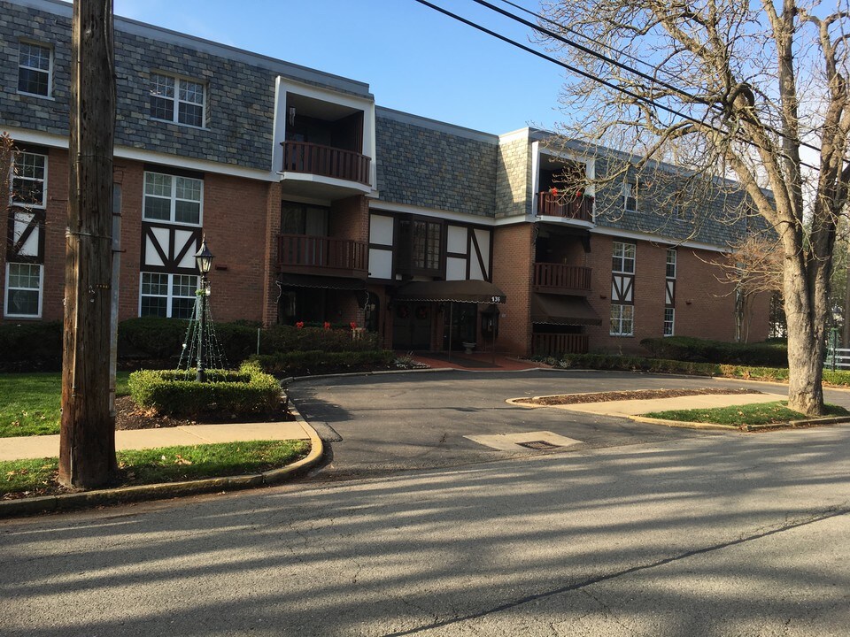 136 Centennial Ave in Sewickley, PA - Building Photo