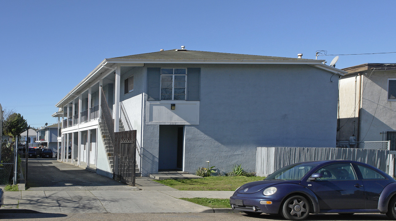 9th Street Apartments in Berkeley, CA - Foto de edificio