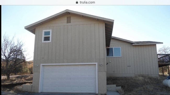 12901 Ponderosa St in Hornbrook, CA - Building Photo - Building Photo