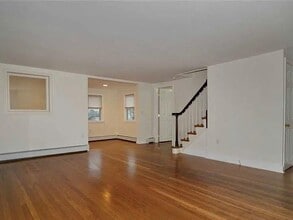 1 Hodsell St in Cranston, RI - Building Photo - Building Photo