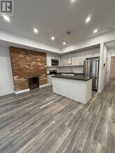 217 Jarvis St in Toronto, ON - Building Photo - Building Photo