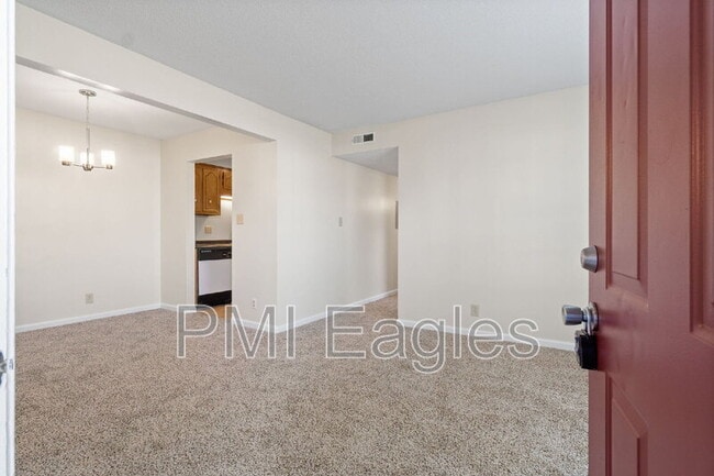 263 White Oak Rd in Clarksville, TN - Building Photo - Building Photo