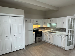 320 S Florence Ave, Unit Unit A in Springfield, MO - Building Photo - Building Photo