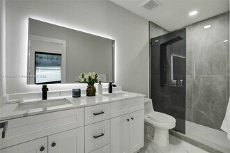 7943 NW 6th Ave in Miami, FL - Building Photo - Building Photo