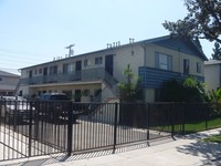 306 N Rose St in Anaheim, CA - Foto de edificio - Building Photo