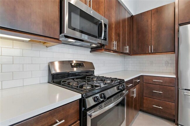 property at 5404 Bennett Ave