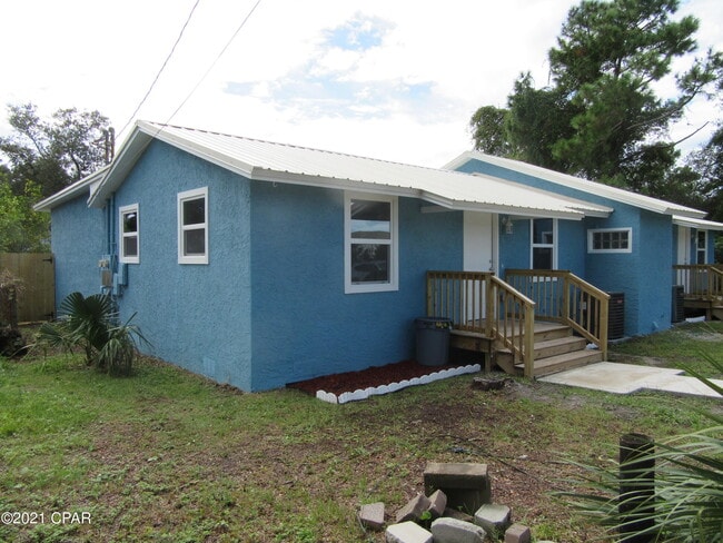 9823 Clarence St in Panama City Beach, FL - Building Photo - Building Photo