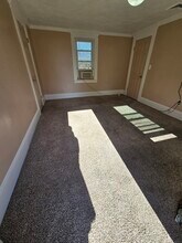 16 Gaylord St in South Hadley, MA - Building Photo - Building Photo