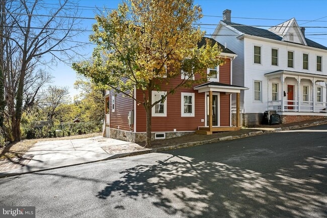 117 E Monmouth St in Winchester, VA - Building Photo - Building Photo