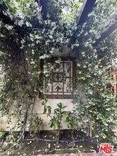 23444 Park Hermosa in Calabasas, CA - Building Photo - Building Photo