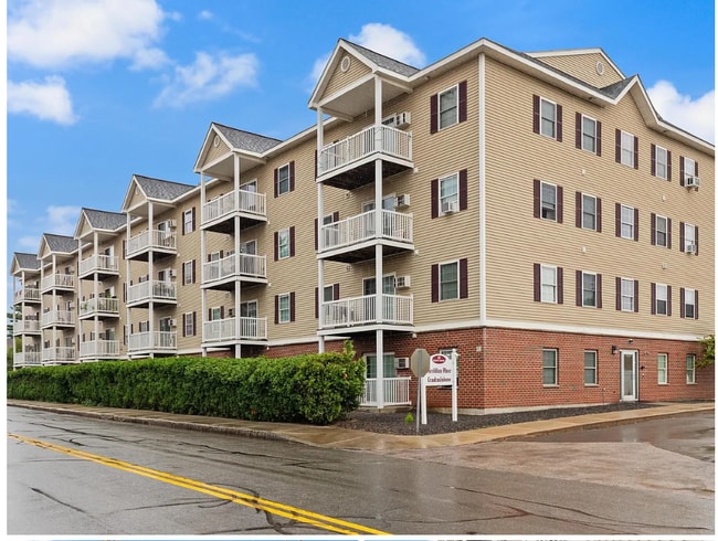 property at 18 Harbor Ave