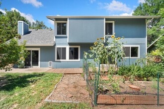 2718 Granada Hills Dr in Fort Collins, CO - Building Photo - Building Photo