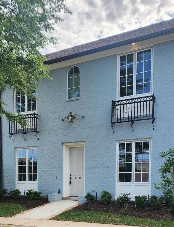 property at 1950 Chestnut Park Ln