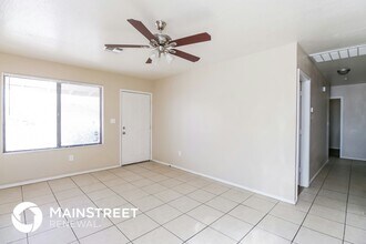 1629 E Violet Dr in Phoenix, AZ - Building Photo - Building Photo