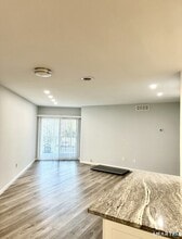 126 Biruta St in New Britain, CT - Foto de edificio - Building Photo