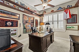 12449 Lockford Ln in Naples, FL - Foto de edificio - Building Photo