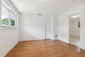 793 NW 91st St in Miami, FL - Building Photo - Building Photo