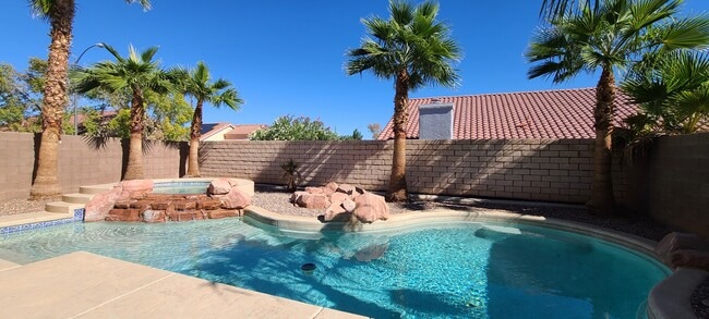 property at 5926 Silver Trace Ct